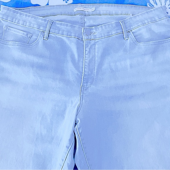 ~LEVIS 310 SUPER SKINNY JEANS~ - Picture 4 of 4